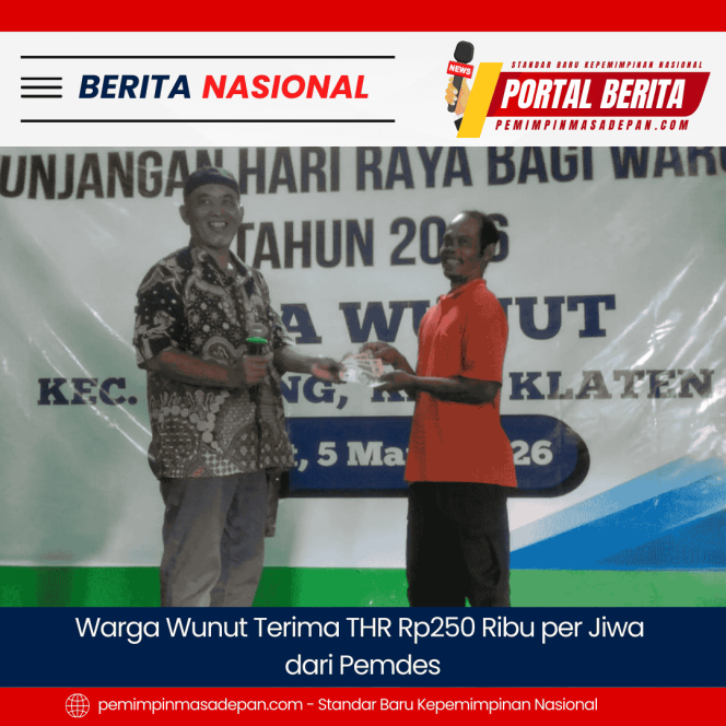 
 Kepala Desa Wunut menyerahkan THR kepada masyarakat, Kamis, 5 Maret 2026 (Dok.Pribadi).